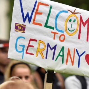 رفتار مردم آلمان با مهاجران | ایا از زندگی در المان راضی هستید؟ رفتار مردم آلمان با مهاجران | ایا از زندگی در المان راضی هستید؟