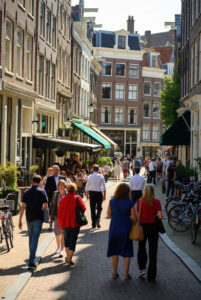 مزایا و معایب مهاجرت به هلند | تجربیات زندگی در هلند